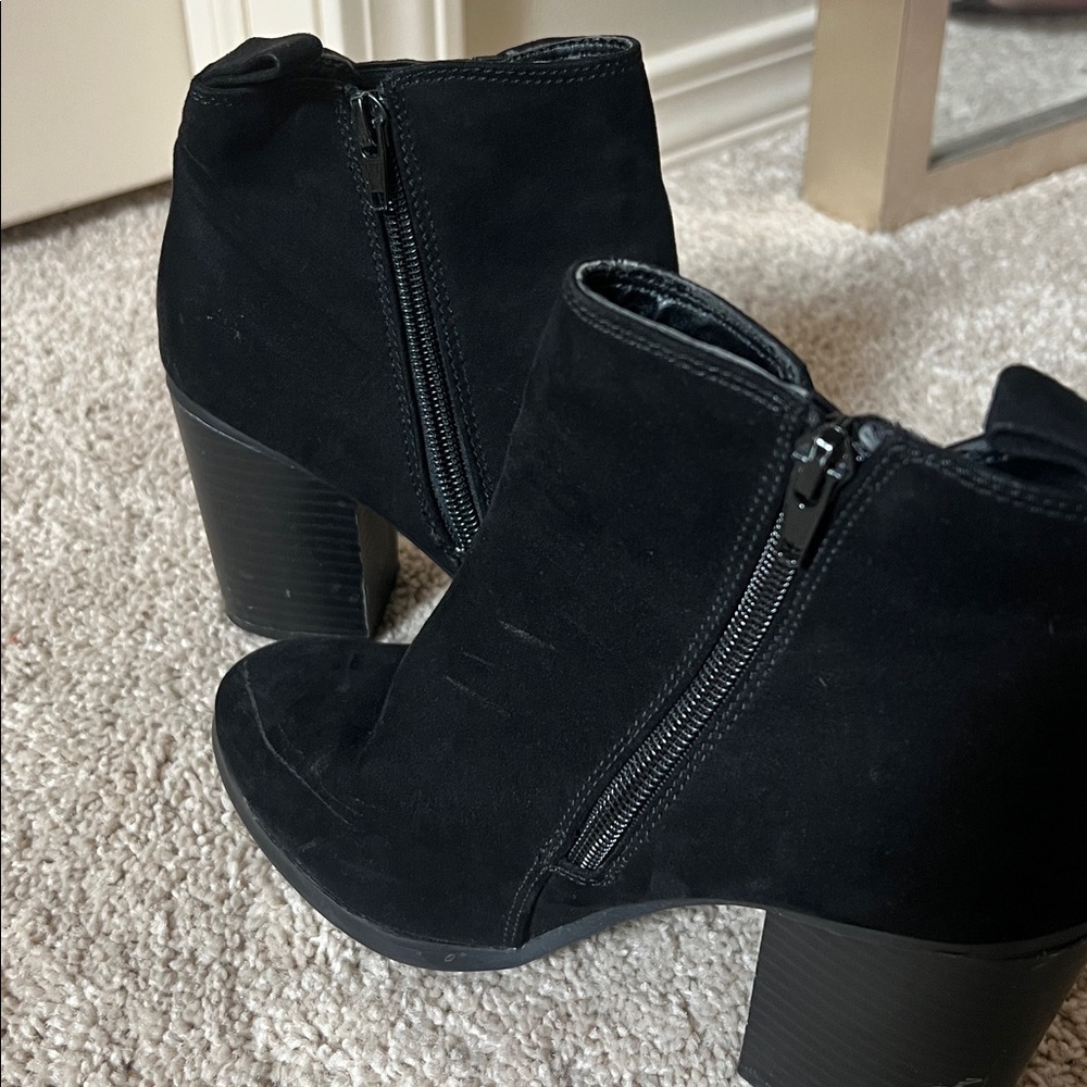 Express Booties - Picture 3 of 5